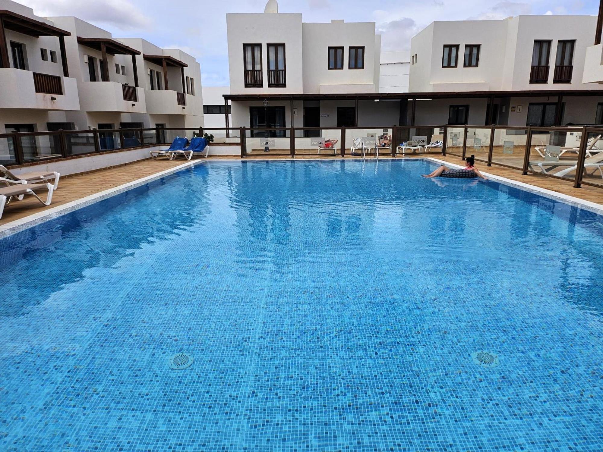 Apartamento Duplex Noray Vista A La Piscina Puerto Calero Exterior foto